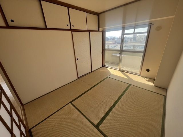 ベッドルーム