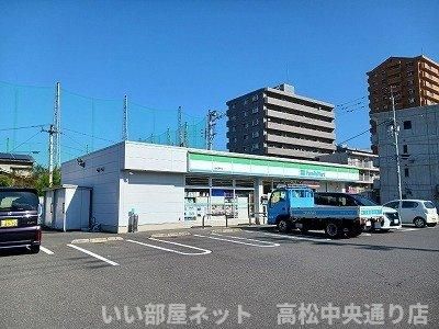 ファミリーマートさんまで240m