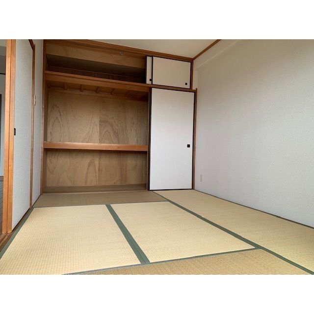 ベッドルーム