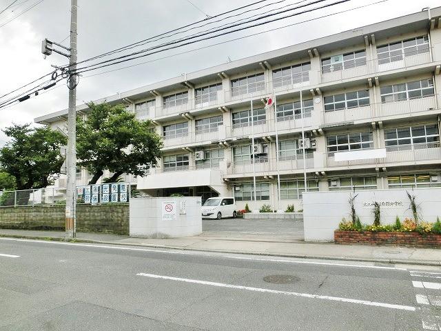白銀中学校(220m)