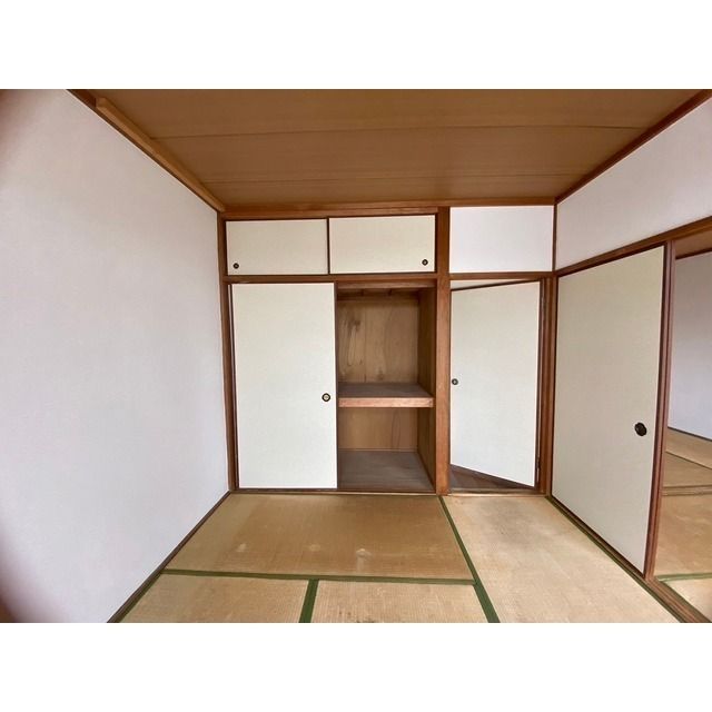 ベッドルーム