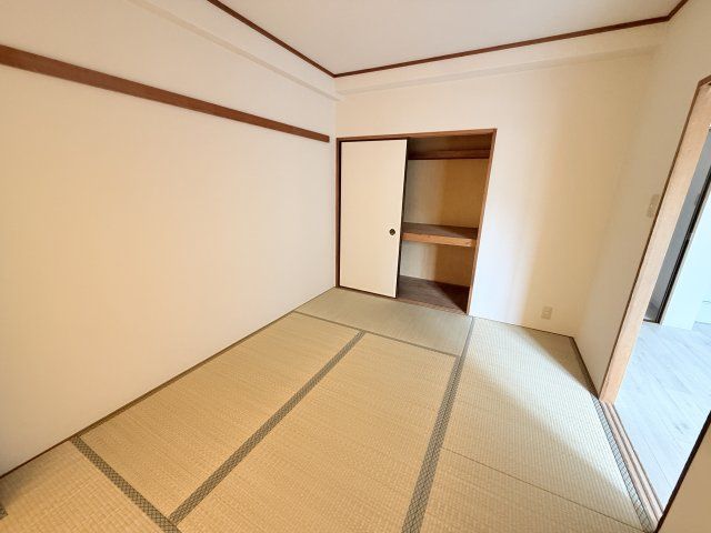 ベッドルーム