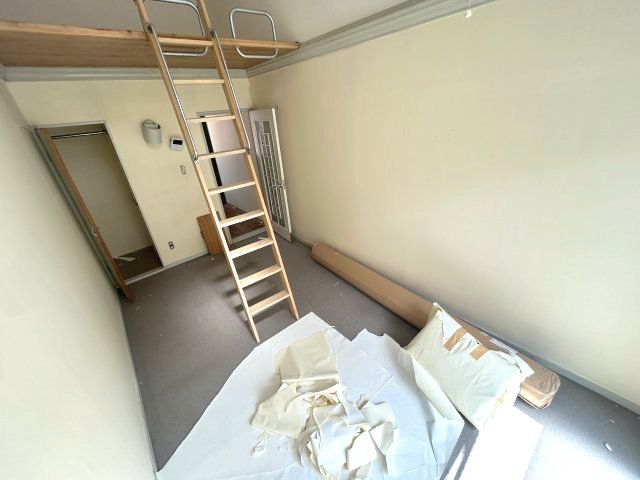 ベッドルーム