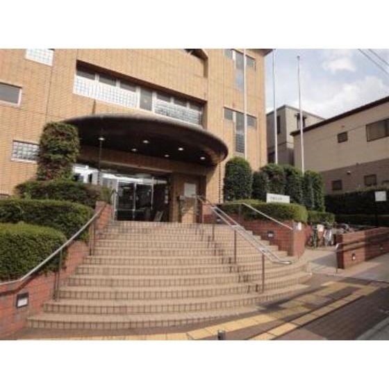 役所「板橋区役所区民事務所仲町まで33m」