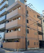 ボン ドゥムールの外観画像