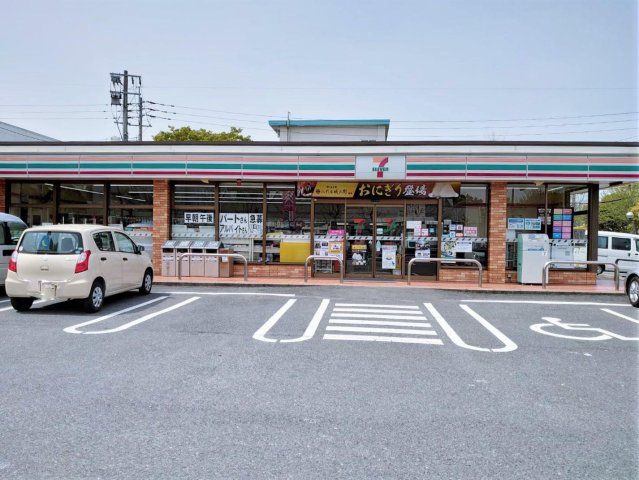 セブンイレブン小倉貴船町店(60m)