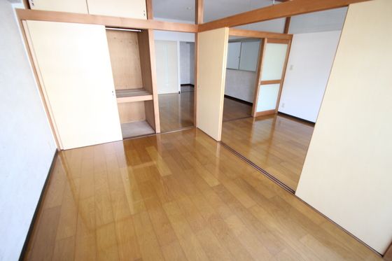 ベッドルーム