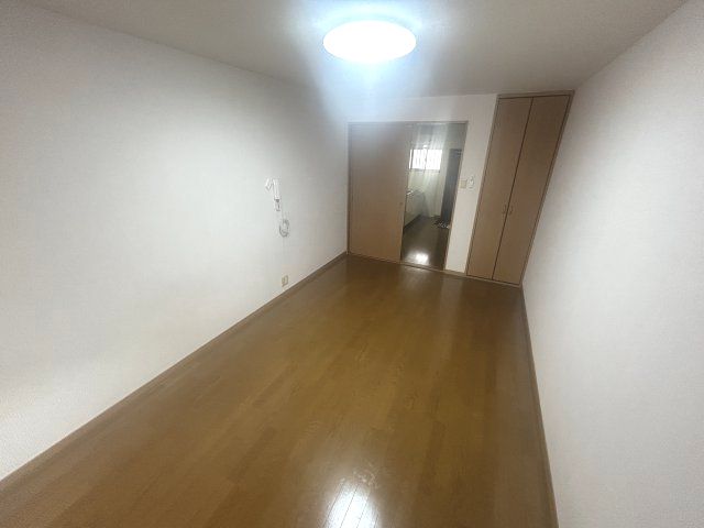 ベッドルーム