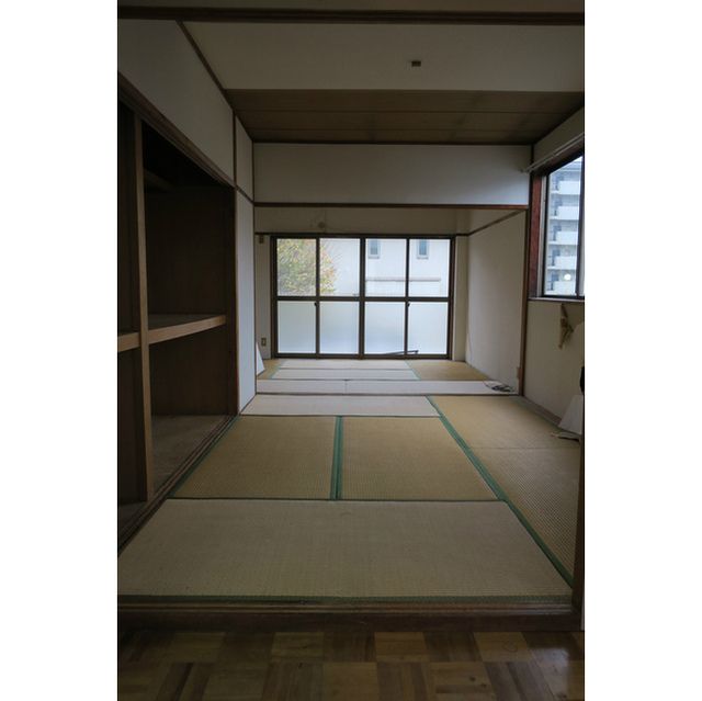ベッドルーム