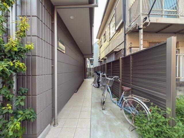 近くに施設あり