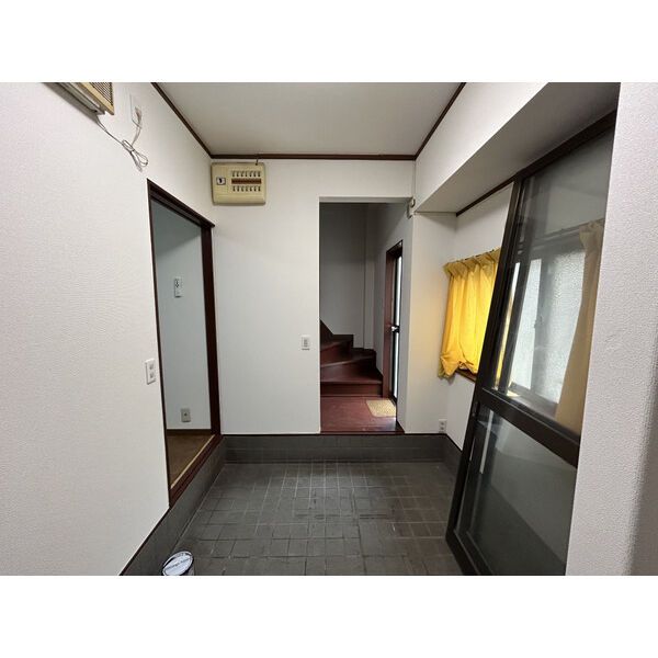 玄関