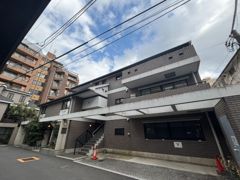 クインテット原宿の外観画像
