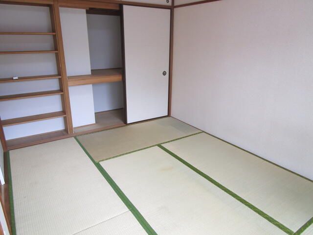 ベッドルーム