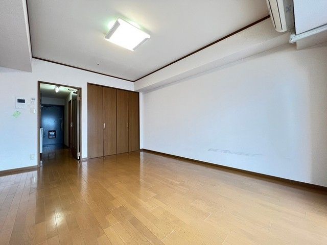 ベッドルーム