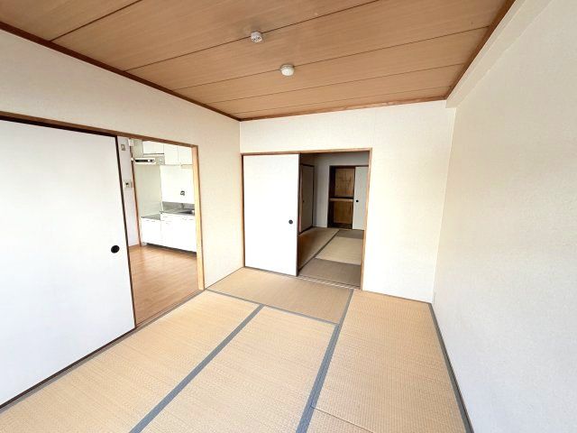 ベッドルーム