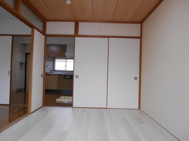 ベッドルーム