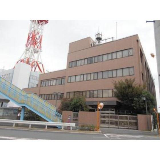 警察署、交番「警視庁第十方面本部まで1733m」