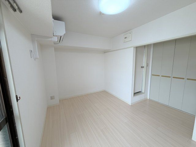 ベッドルーム