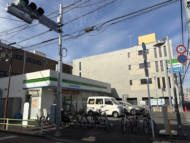 近くに施設あり