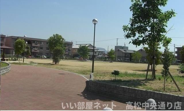 松縄流石公園さんまで650m