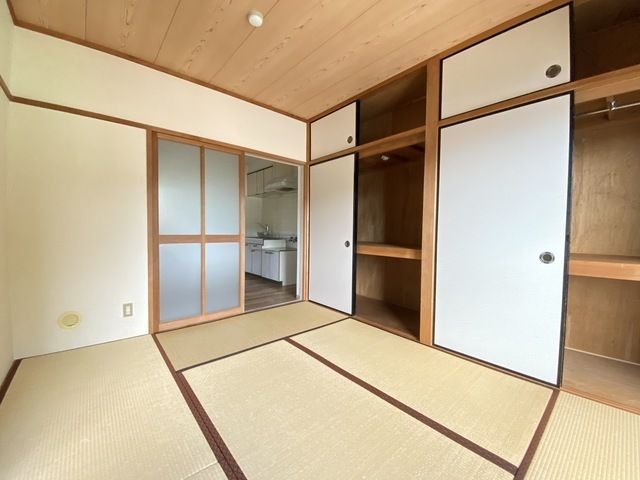 ベッドルーム