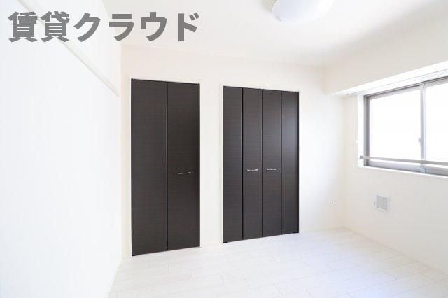 ベッドルーム