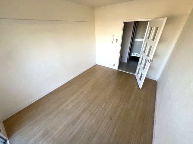 ベッドルーム