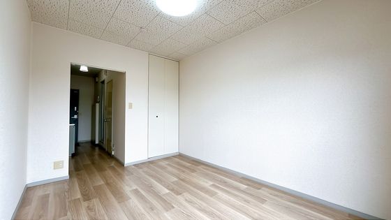 ベッドルーム