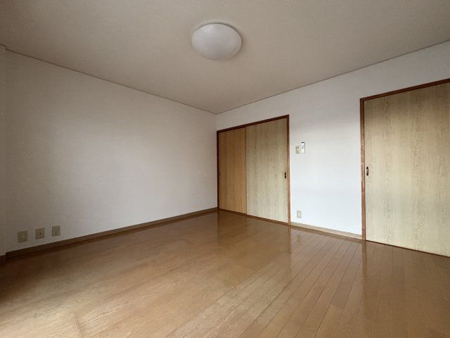 ベッドルーム
