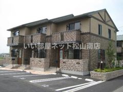クレマンティーヌ B棟の外観画像