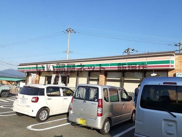 セブンイレブンまで1700m