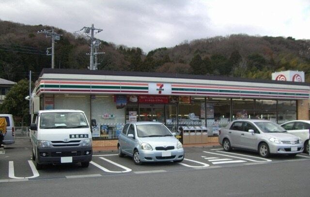 その他「セブン-イレブン小山町菅沼東店まで300m」