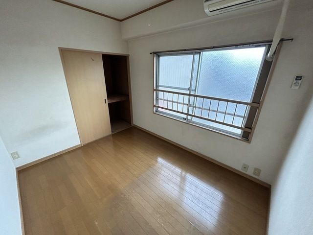 ベッドルーム