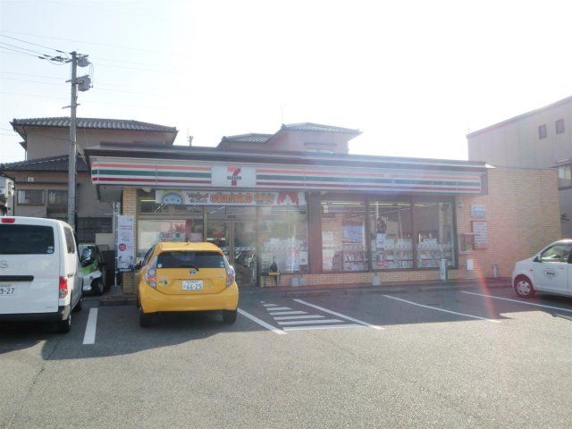 セブン‐イレブン／岡垣山田店 (139m)