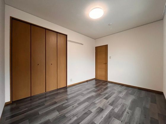ベッドルーム
