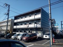 レオパレスビスト ディモラの外観画像