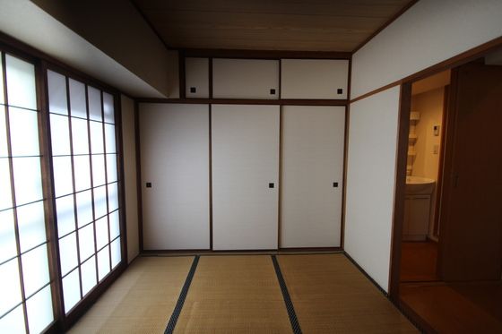 ベッドルーム