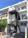 石山グリーンハイツの外観