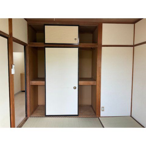 ベッドルーム