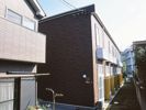レオパレスイーストヒルズの外観