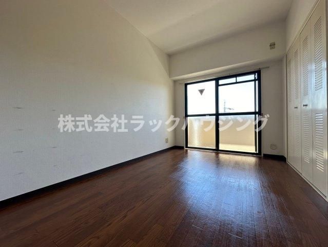 ベッドルーム