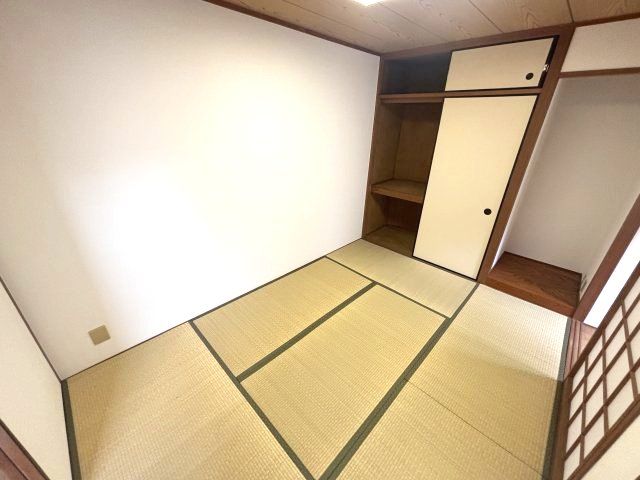ベッドルーム