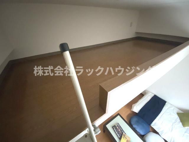 ベッドルーム