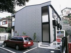 レオパレス下手ヶ久保の外観画像