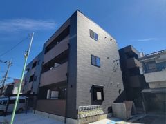 Louis Apartment 豊中蛍池ウエストの外観画像