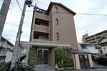アムール新石切の外観