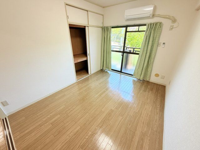 洋室