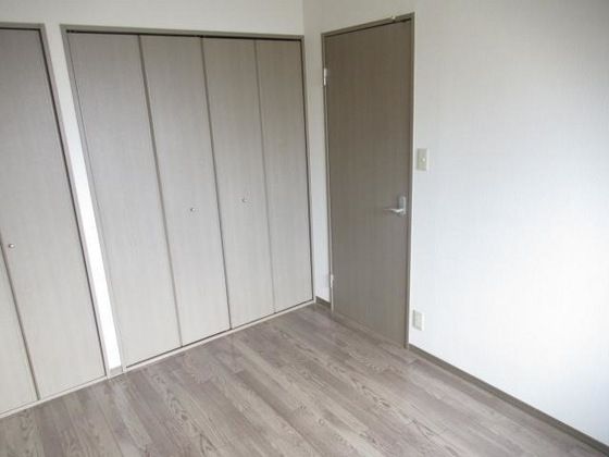 ベッドルーム