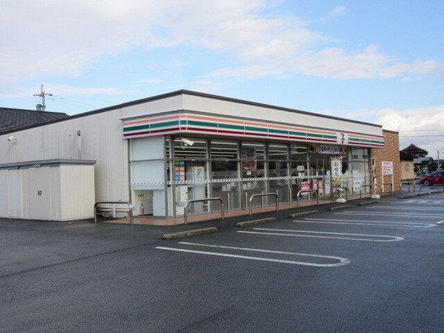 セブンイレブン八代井上町店まで650m