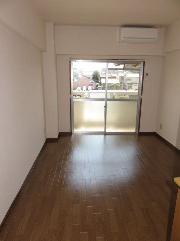 ベッドルーム